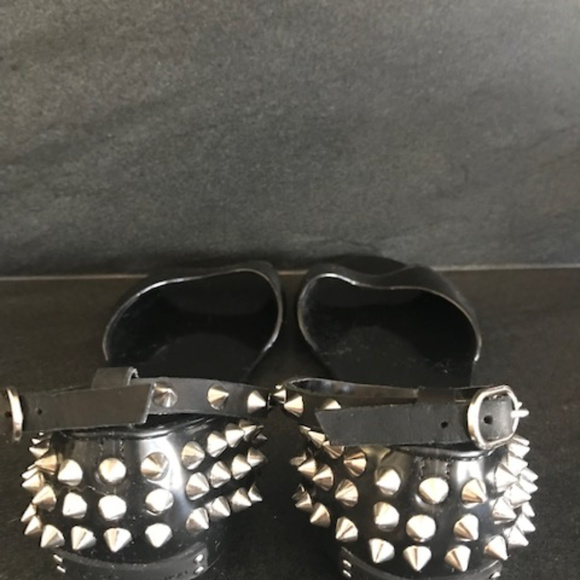 BCBGeneration Black Studded Jelly Sandal Size 7 - Picture 5 of 7